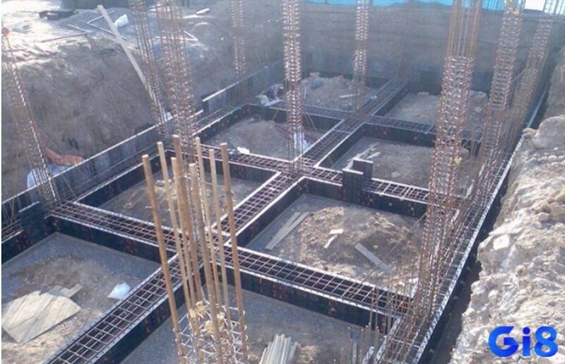 Giấc mơ thấy xây móng nhà rất to biểu thị khát vọng thành công trong cuộc sống và tương lai.