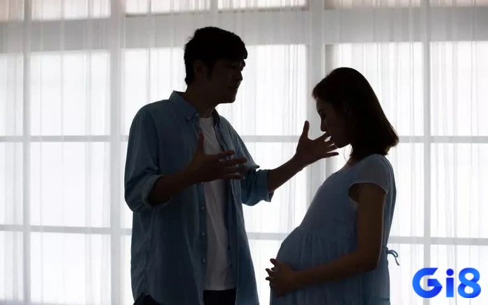 Mơ vợ mang thai với người khác thể hiện sự rạn nứt trong mối quan hệ