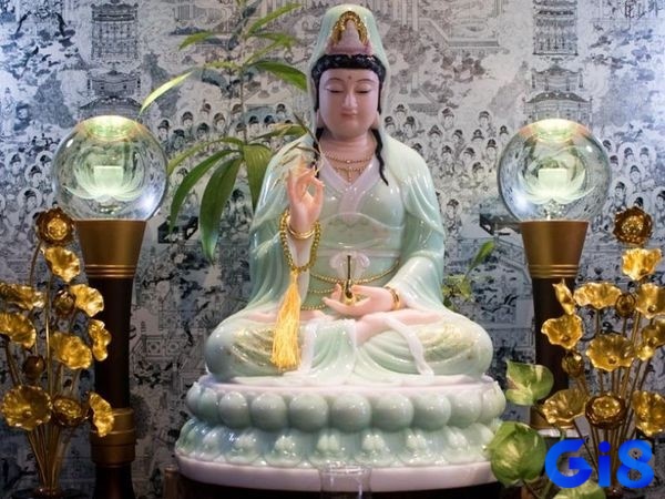 Giấc mơ Phật bà Quan Âm đang mỉm cười biểu trưng cho niềm hạnh phúc và sự bình an trong tâm hồn
