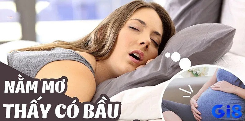 Một người phụ nữ mỉm cười khi biết mình có bầu, thể hiện sự hào hứng và hy vọng cho tương lai