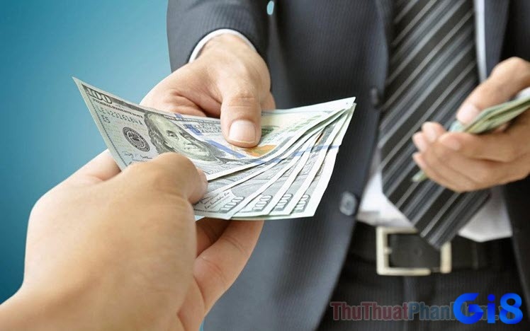 Mơ thấy được cho tiền cho thấy bạn đang cần sự hỗ trợ